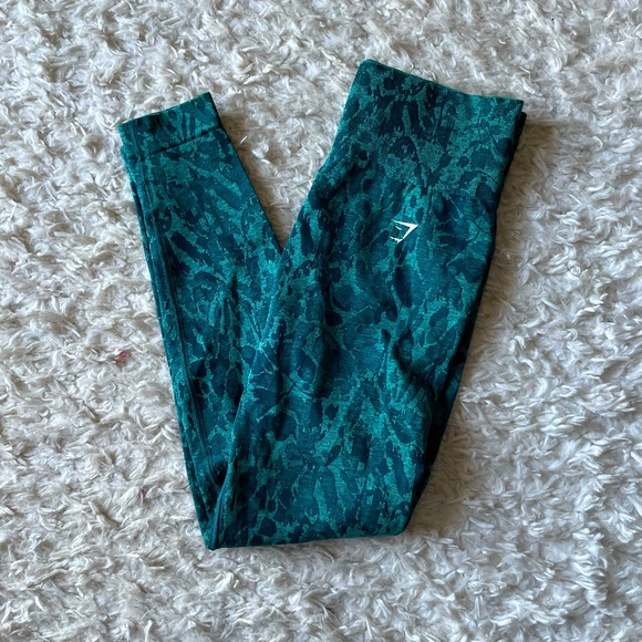Gymshark adapt animal seamless leggings 🤍 - Picture 1 of 7